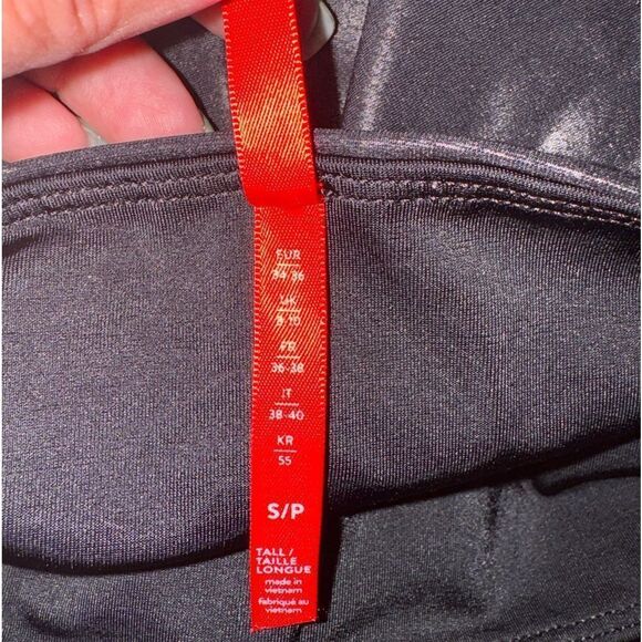 Spanx faux leather leggings black size xs tall - Picture 14 of 15